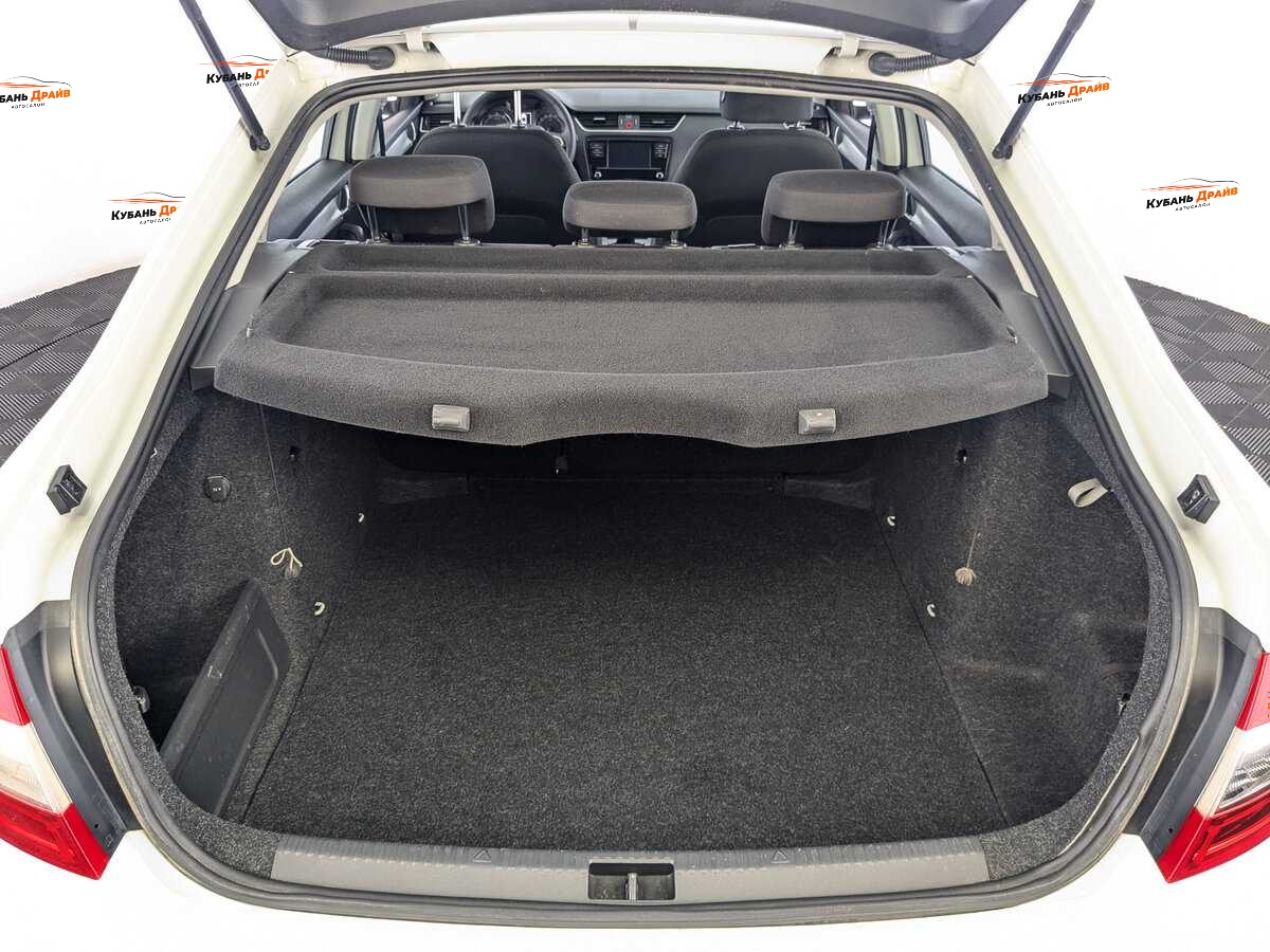 Skoda Octavia 2019 года с пробегом. Фото: #9