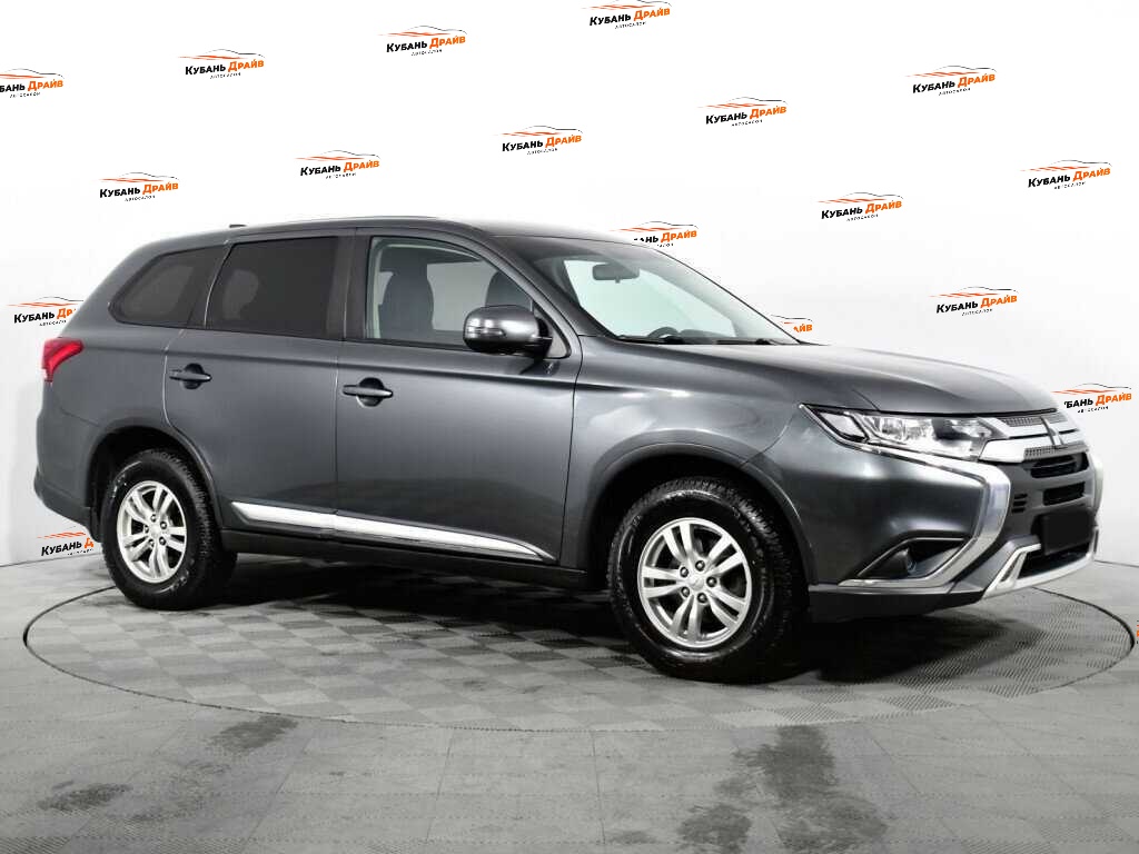 Mitsubishi Outlander 2019 года с пробегом. Фото: #2