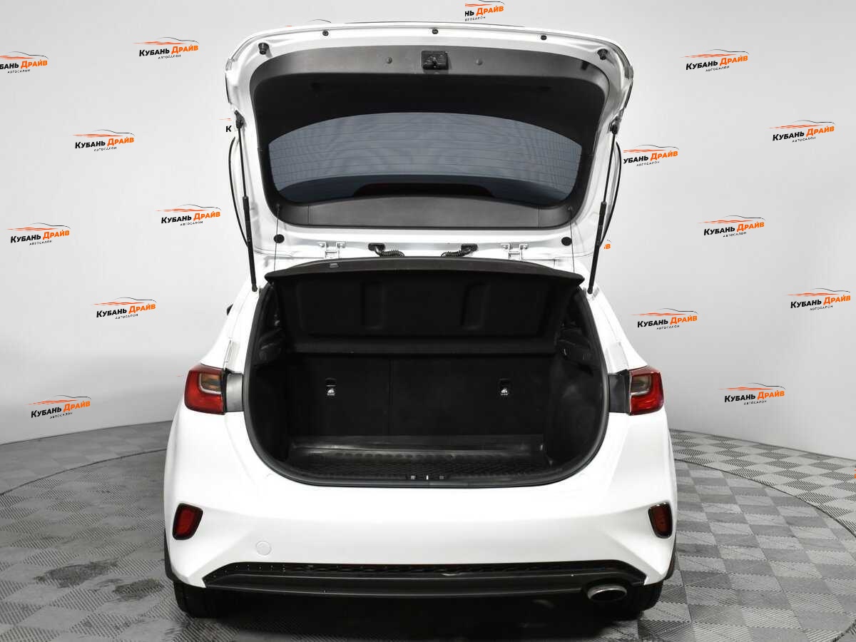 Kia Ceed 2019 года с пробегом. Фото: #14