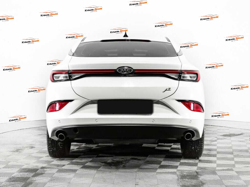 JAC J7 2022 года с пробегом. Фото: #5