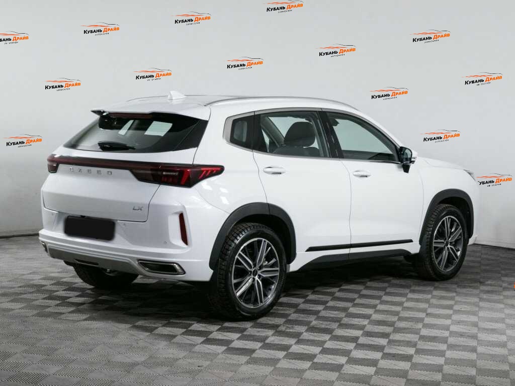 EXEED LX 2023 года с пробегом. Фото: #3