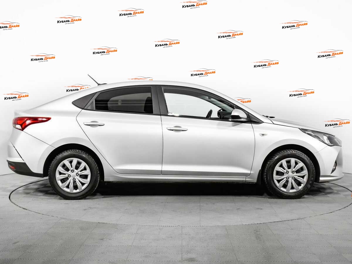 Hyundai Solaris 2021 года с пробегом. Фото: #3