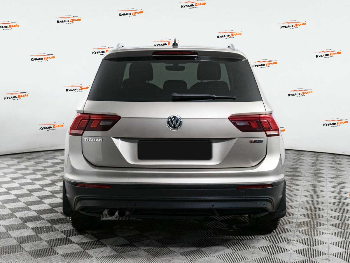 Volkswagen Tiguan 2018 года с пробегом. Фото: #4