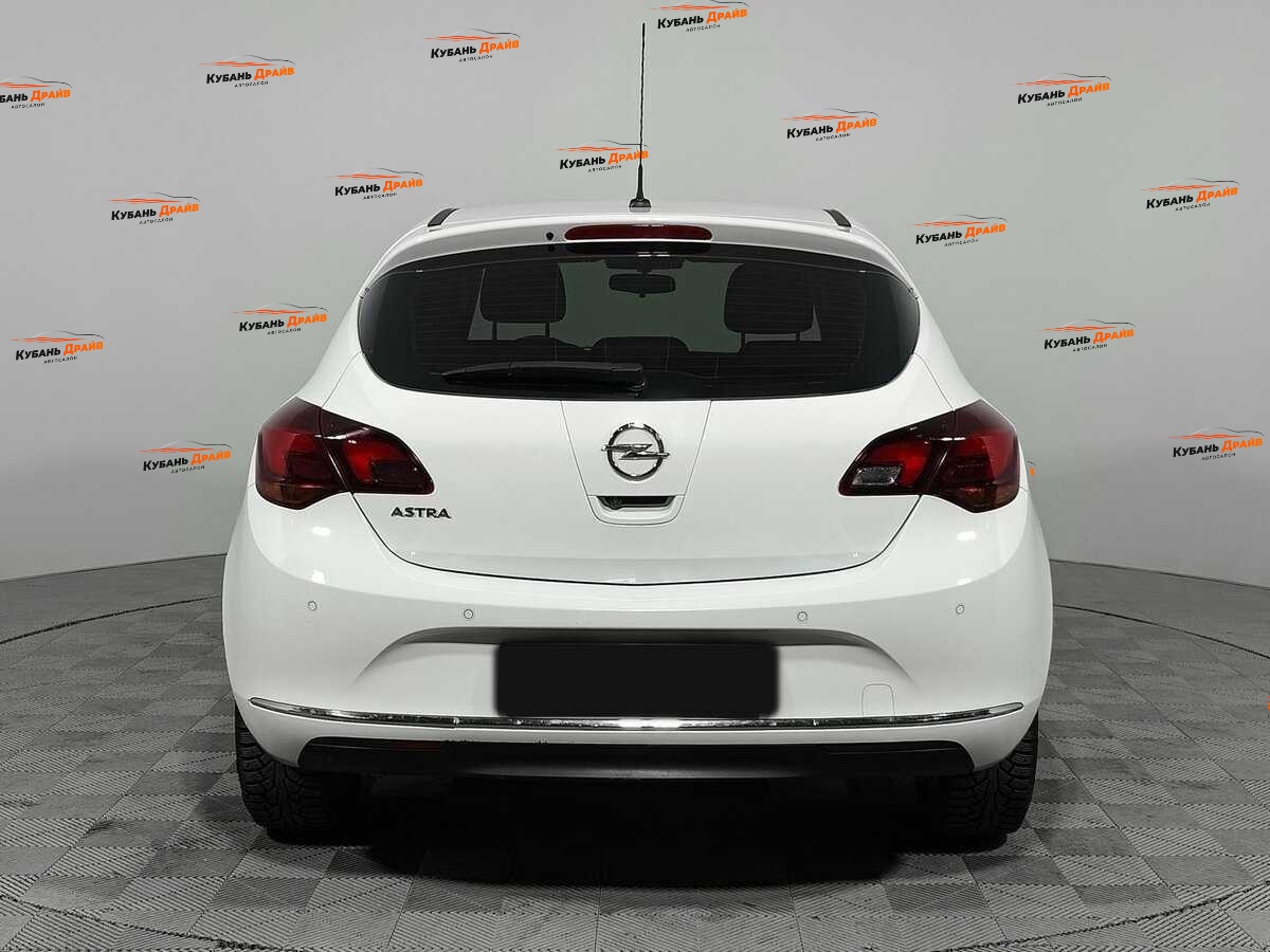 Opel Astra 2014 года с пробегом. Фото: #6
