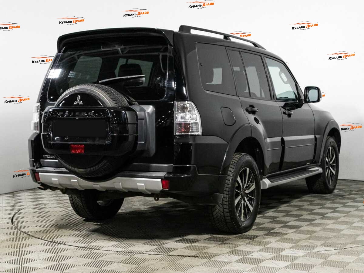 Mitsubishi Pajero 2012 года с пробегом. Фото: #3