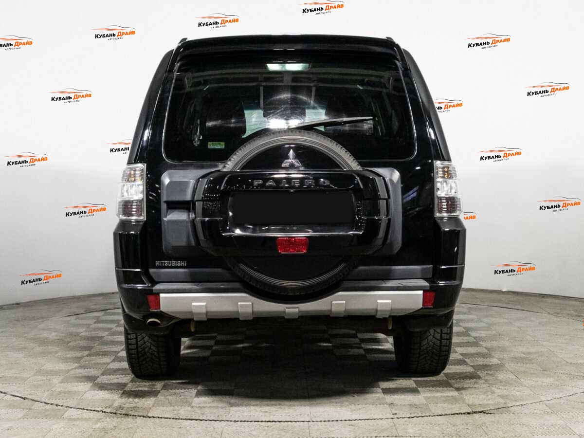 Mitsubishi Pajero 2012 года с пробегом. Фото: #4