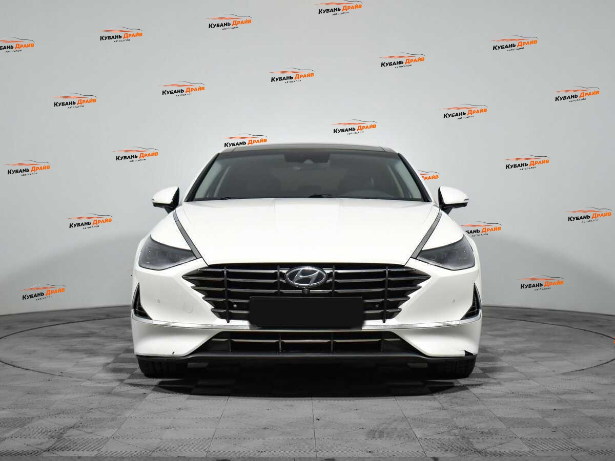 Hyundai Sonata 2020 года с пробегом. Фото: #1