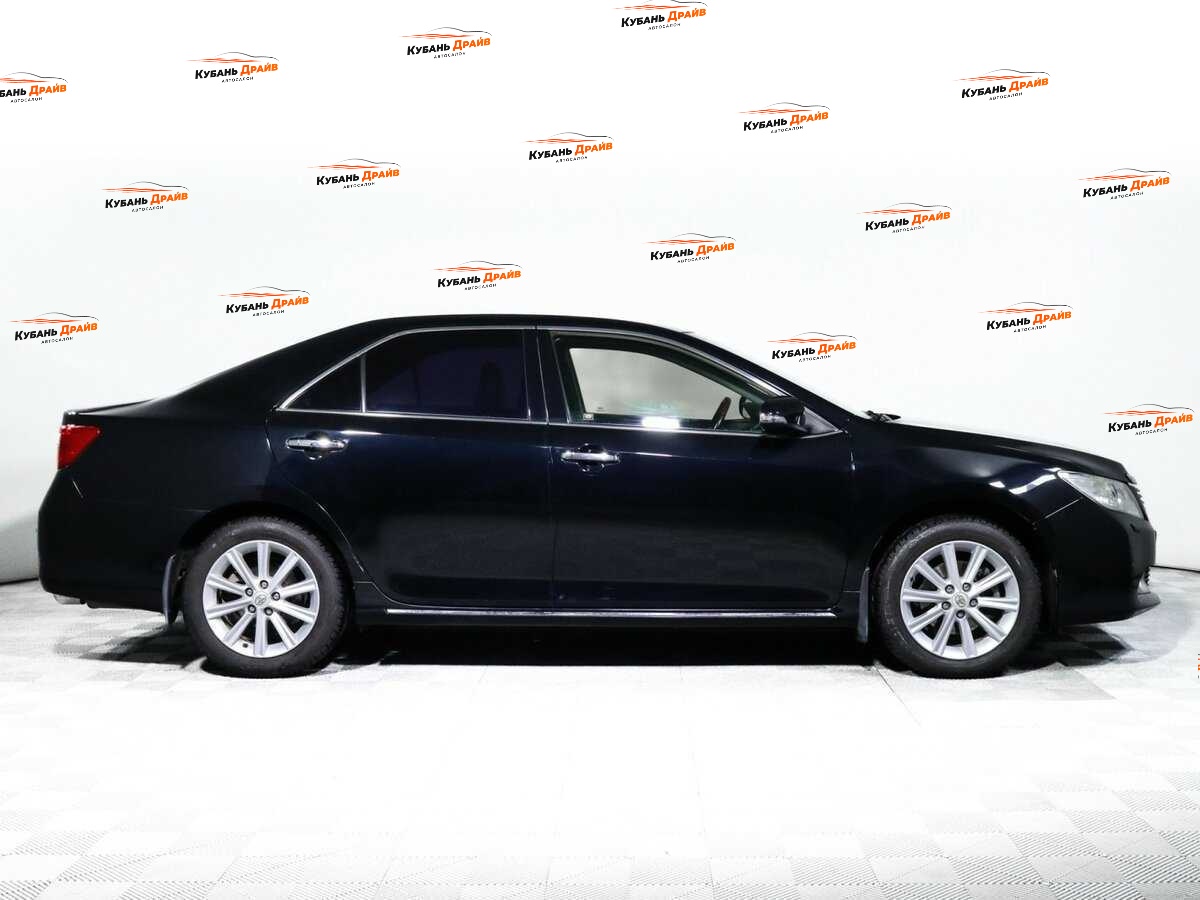 Toyota Camry 2012 года с пробегом. Фото: #3