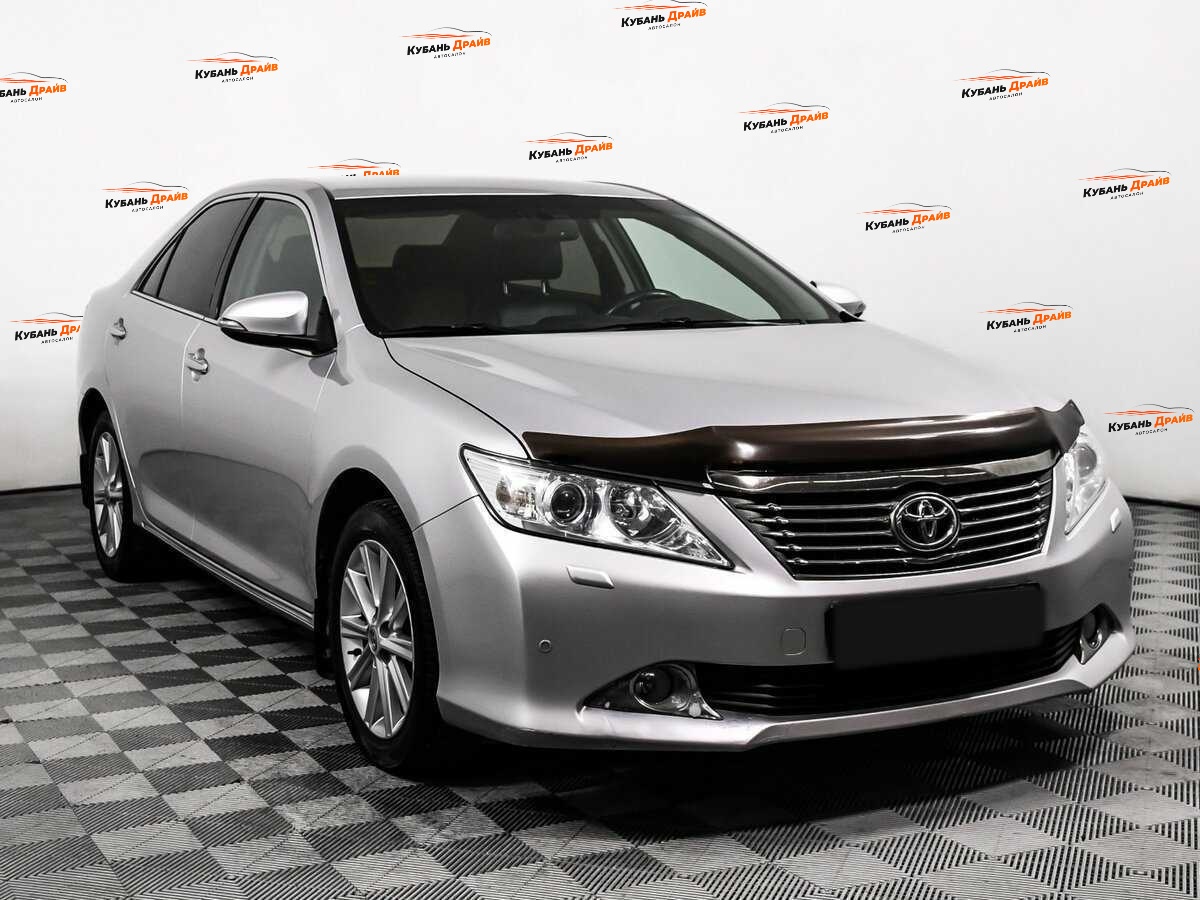 Toyota Camry 2014 года с пробегом. Фото: #2