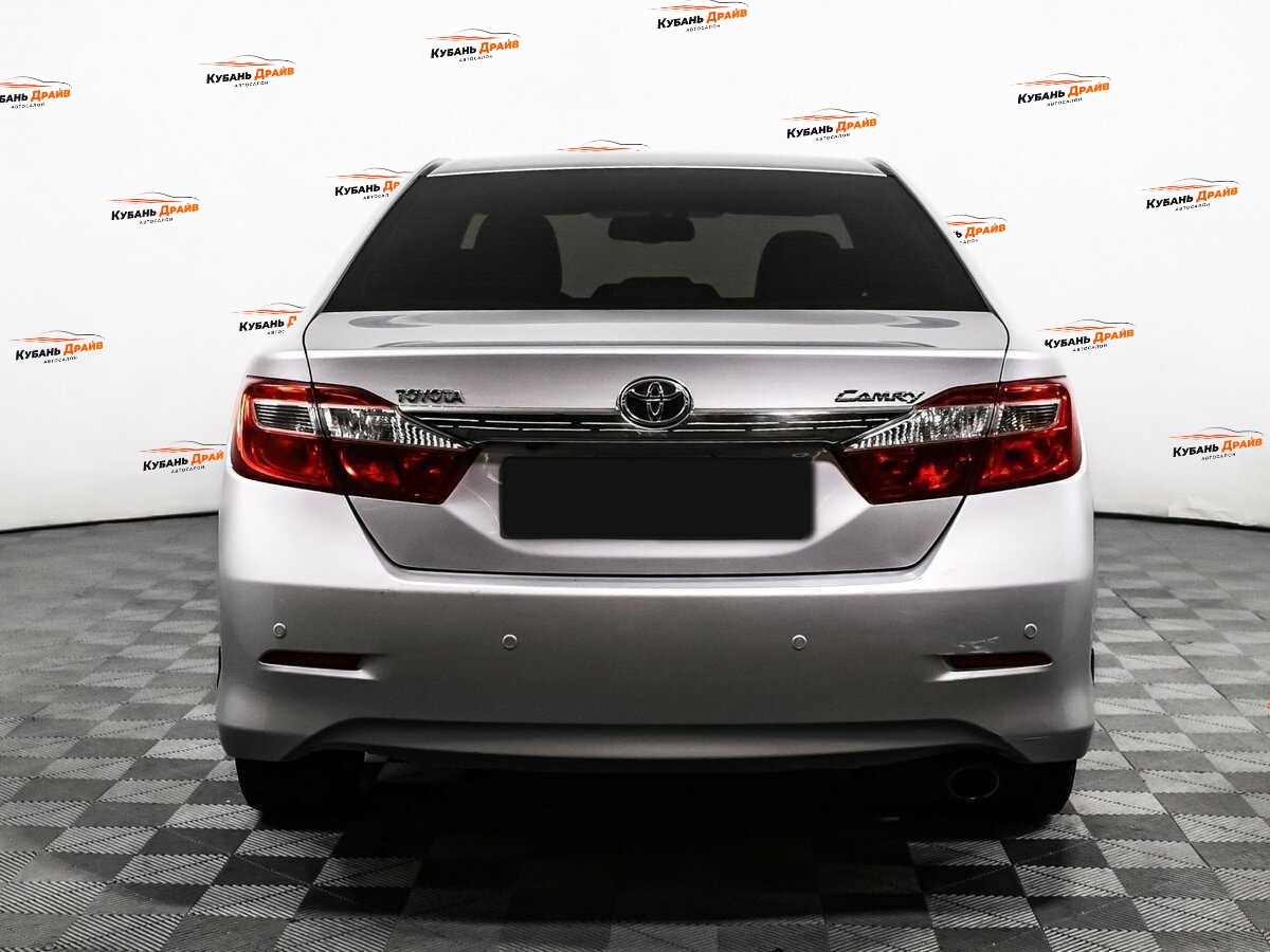 Toyota Camry 2014 года с пробегом. Фото: #5