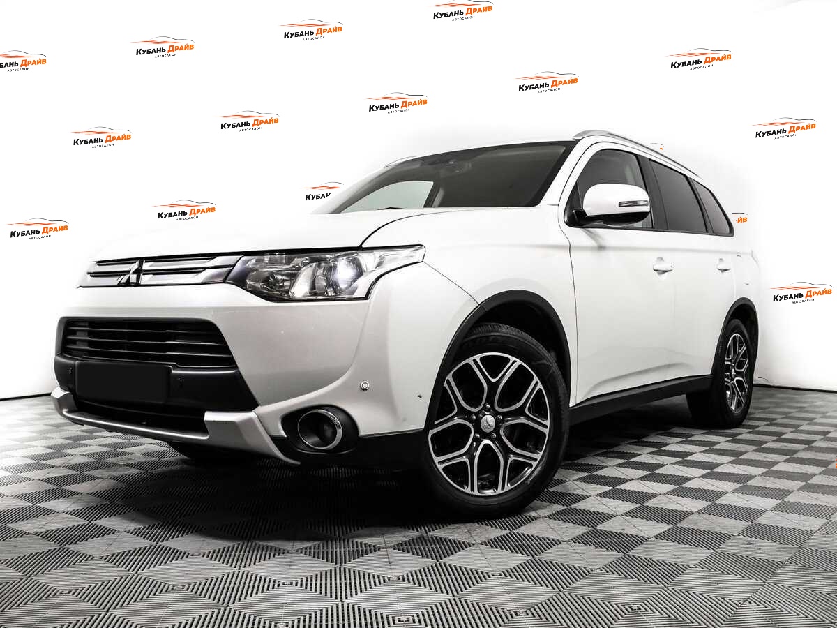 Mitsubishi Outlander 2015 года с пробегом. Фото: #13