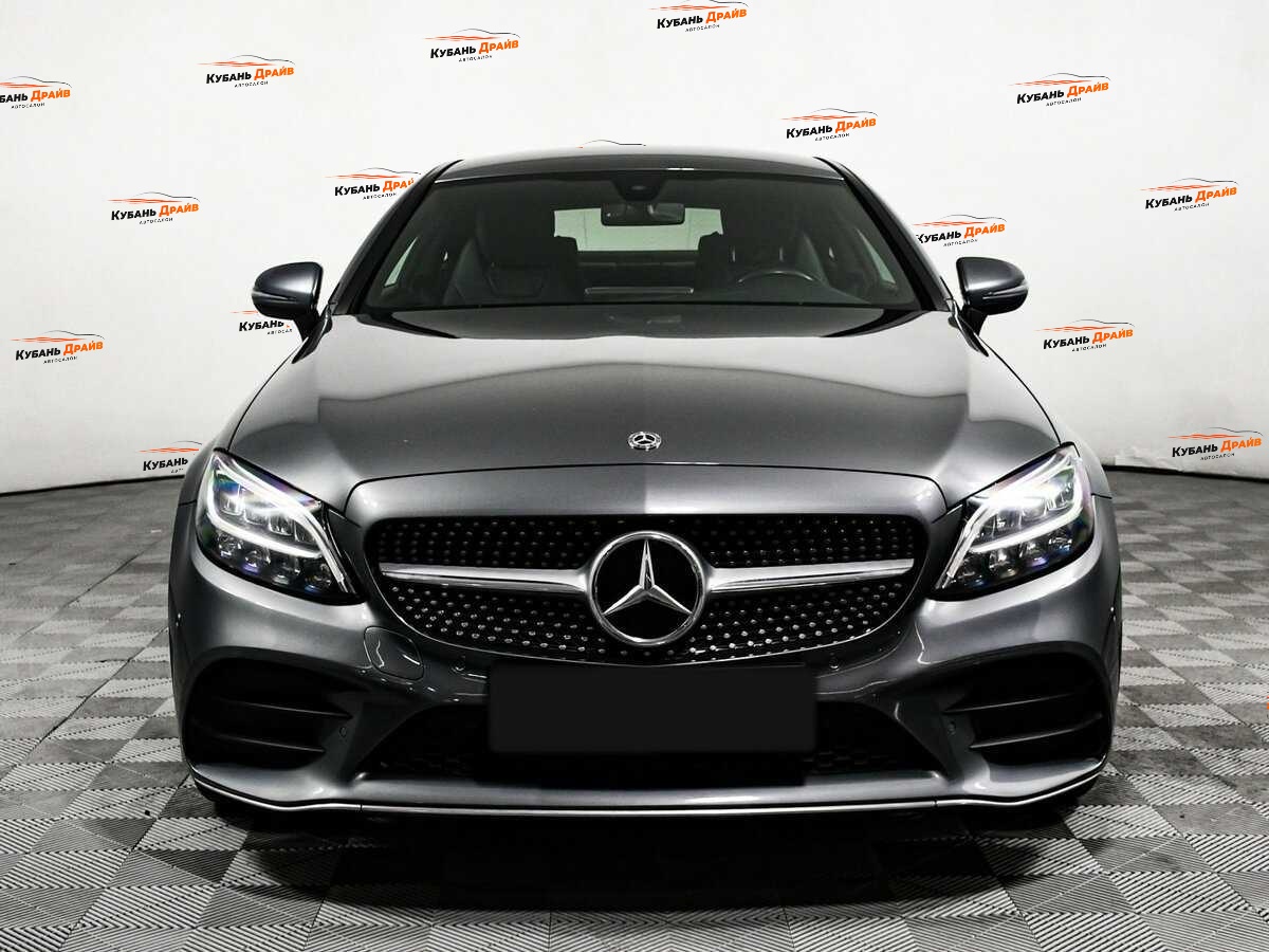Mercedes-Benz C-Класс 2018 года с пробегом. Фото: #1