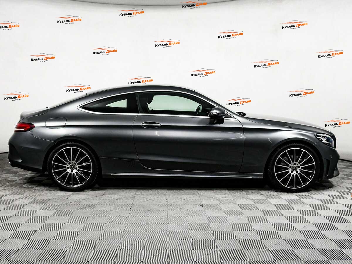 Mercedes-Benz C-Класс 2018 года с пробегом. Фото: #3