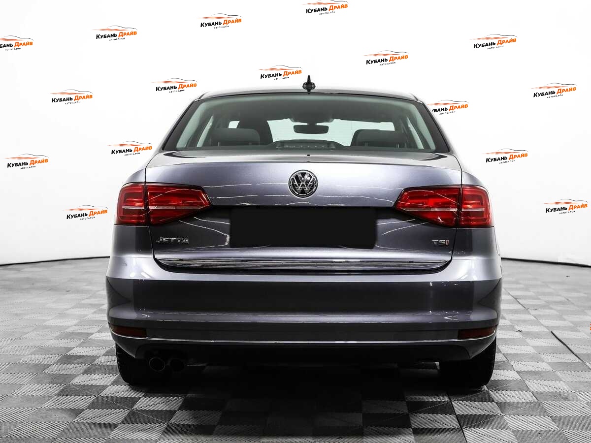 Volkswagen Jetta 2017 года с пробегом. Фото: #5