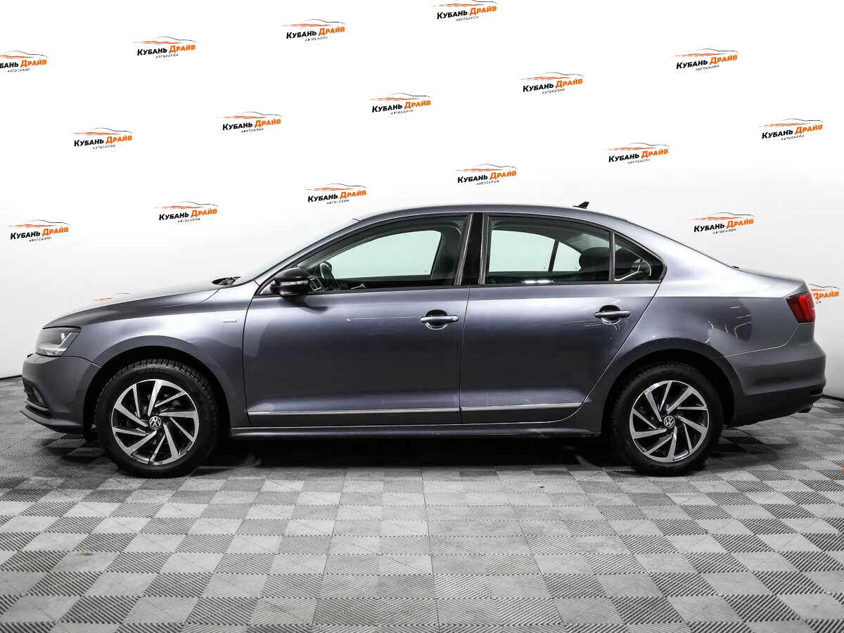 Volkswagen Jetta 2017 года с пробегом. Фото: #7