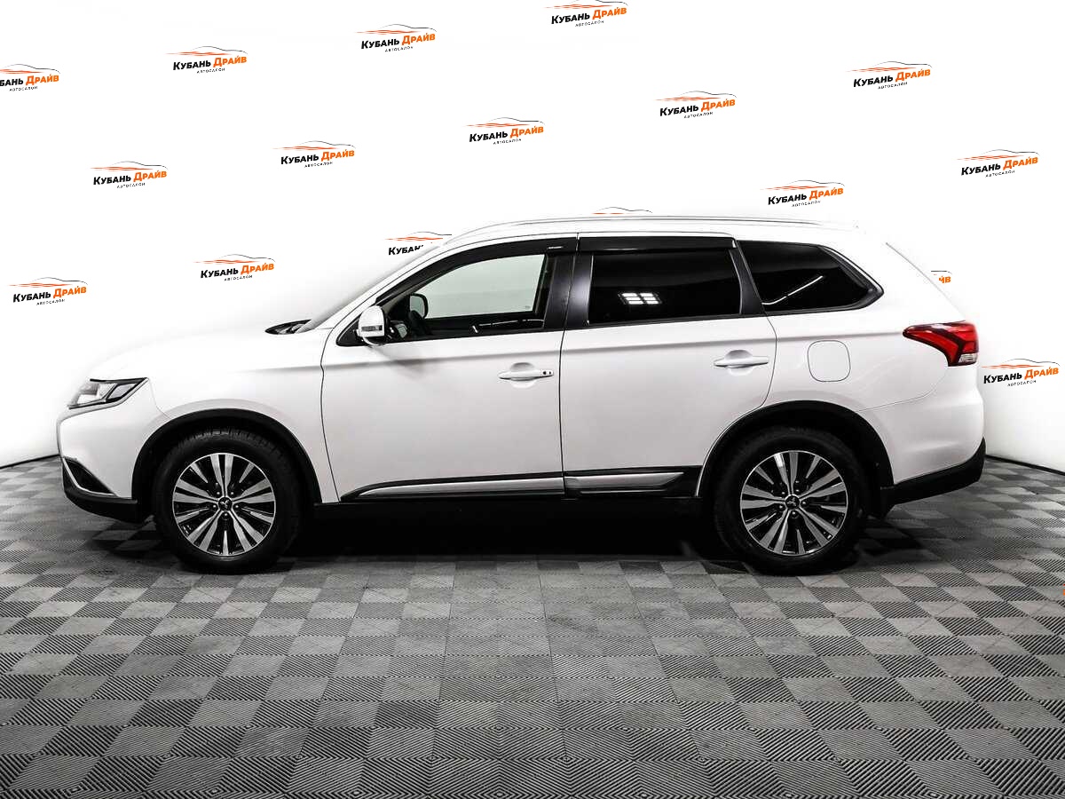 Mitsubishi Outlander 2019 года с пробегом. Фото: #7