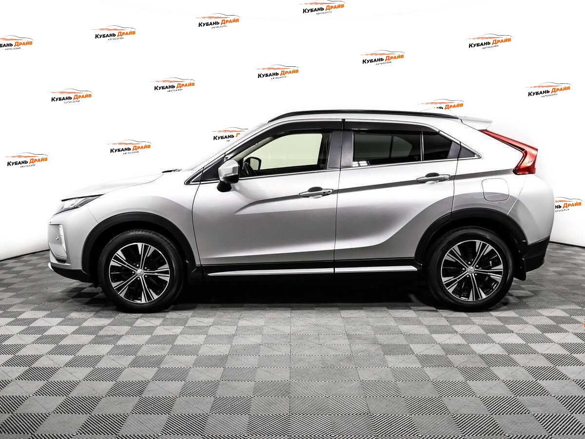 Mitsubishi Eclipse Cross 2018 года с пробегом. Фото: #7