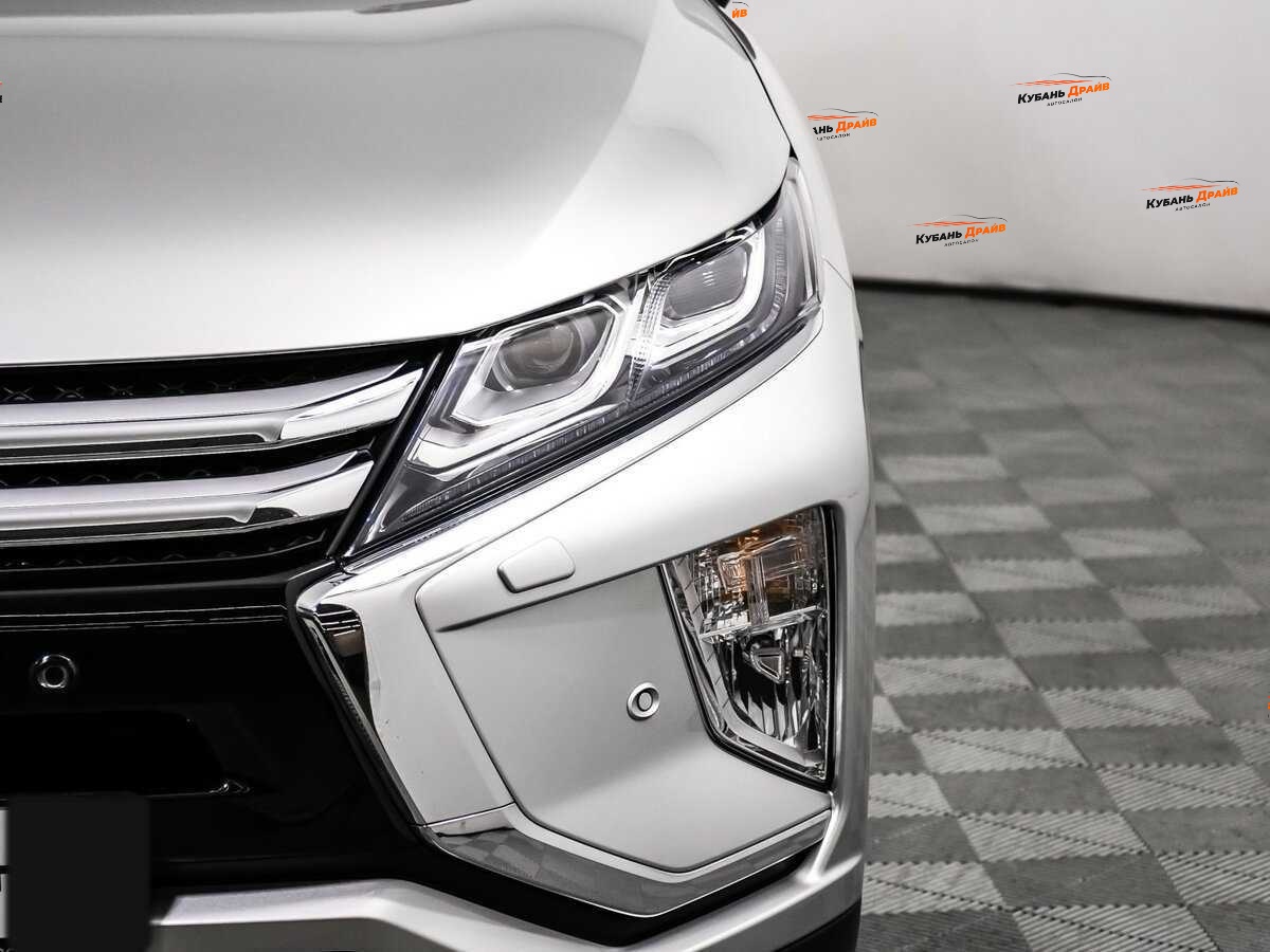 Mitsubishi Eclipse Cross 2018 года с пробегом. Фото: #15