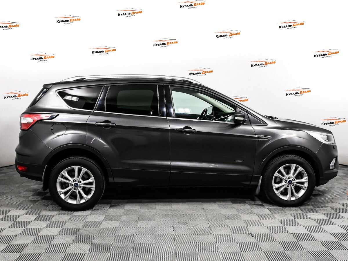 Ford Kuga 2017 года с пробегом. Фото: #3