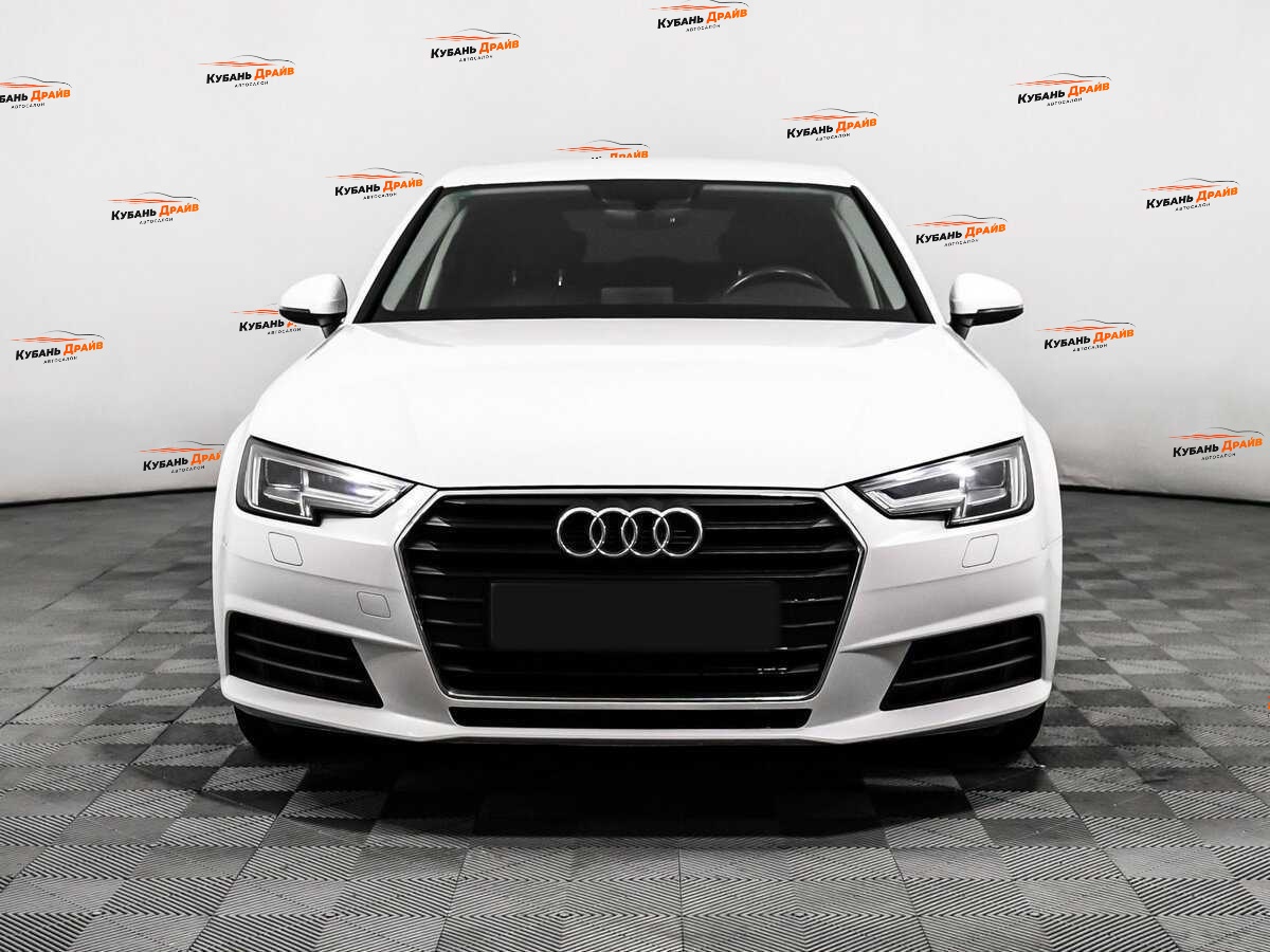 Audi A4 2018 года с пробегом. Фото: #1