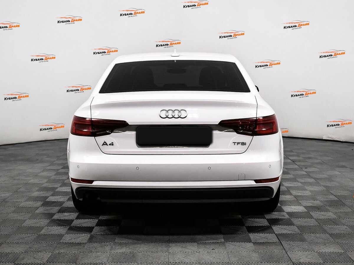 Audi A4 2018 года с пробегом. Фото: #5