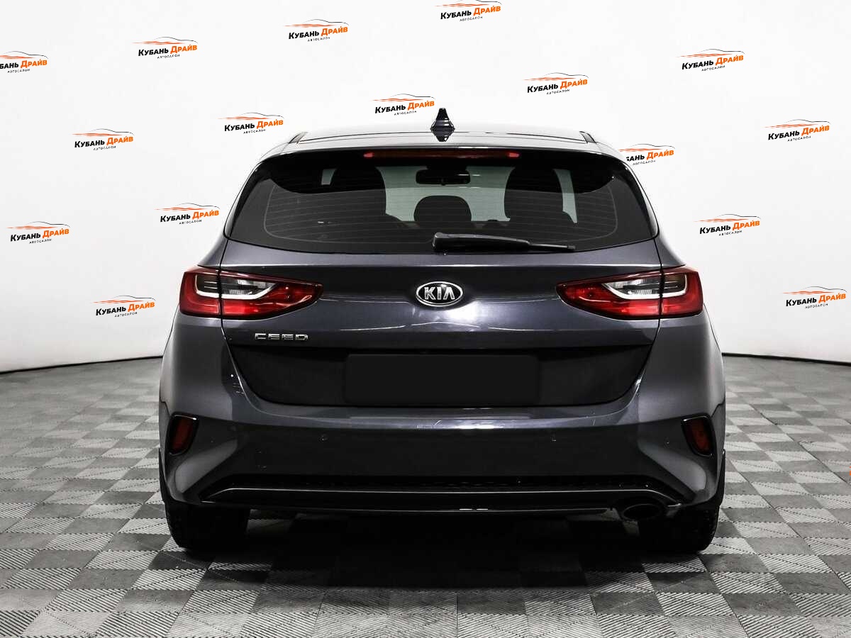 Kia Ceed 2018 года с пробегом. Фото: #5