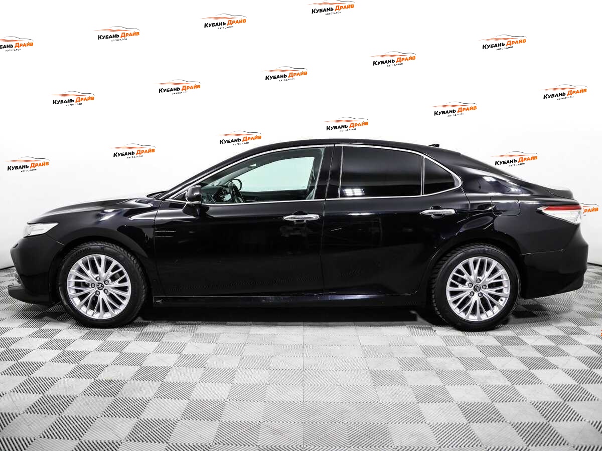 Toyota Camry 2018 года с пробегом. Фото: #7