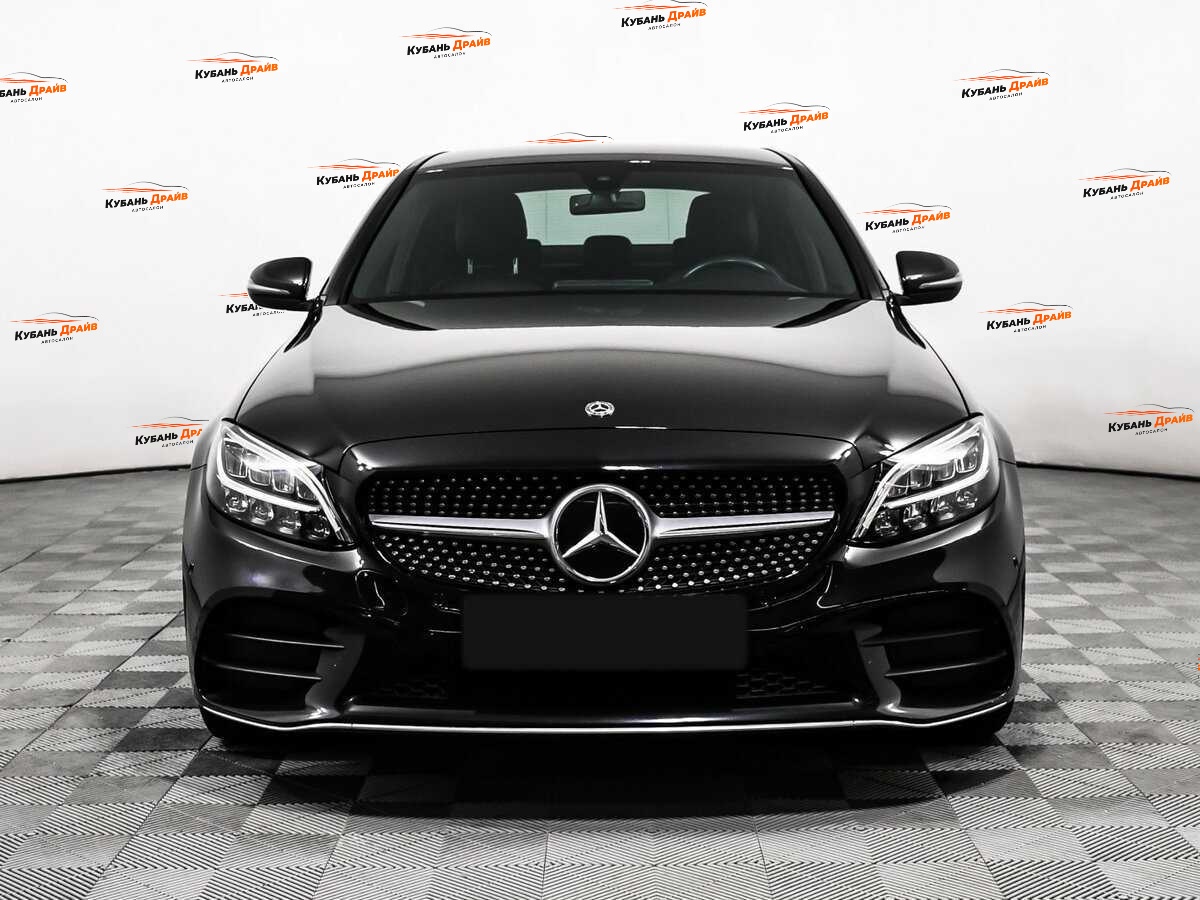 Mercedes-Benz C-Класс 2018 года с пробегом. Фото: #1