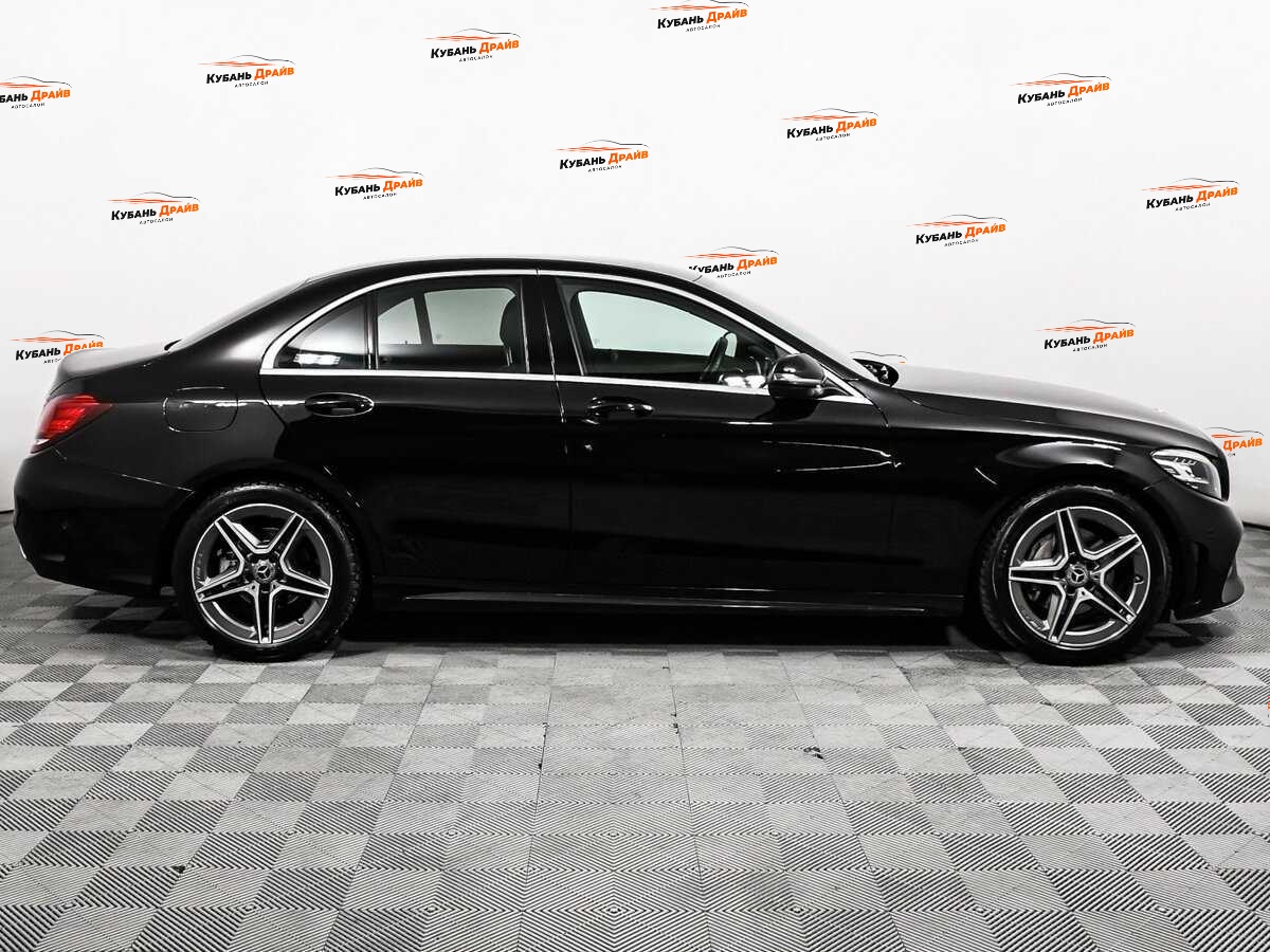 Mercedes-Benz C-Класс 2018 года с пробегом. Фото: #3