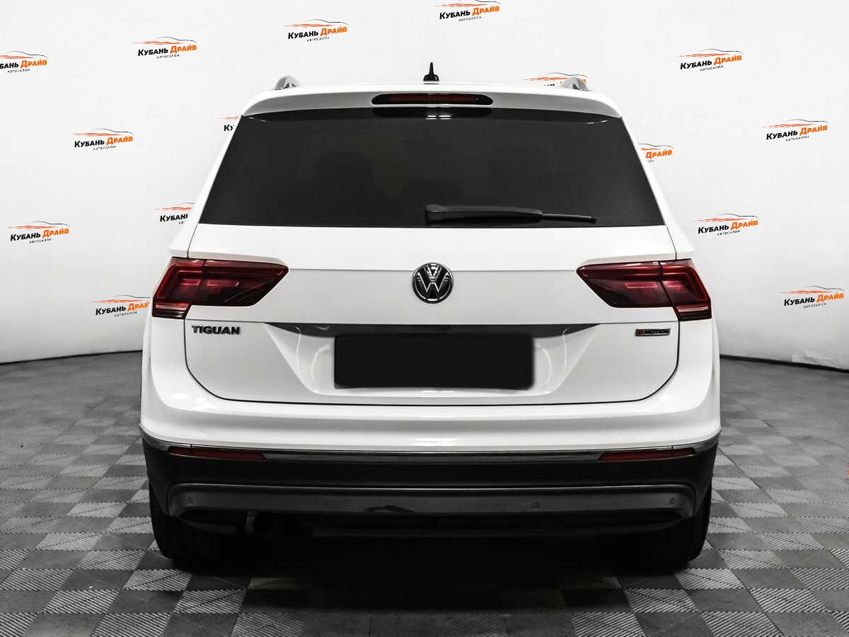Volkswagen Tiguan 2018 года с пробегом. Фото: #5