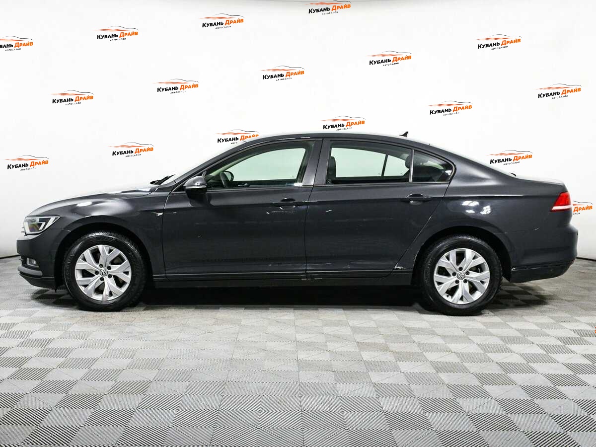 Volkswagen Passat 2017 года с пробегом. Фото: #7