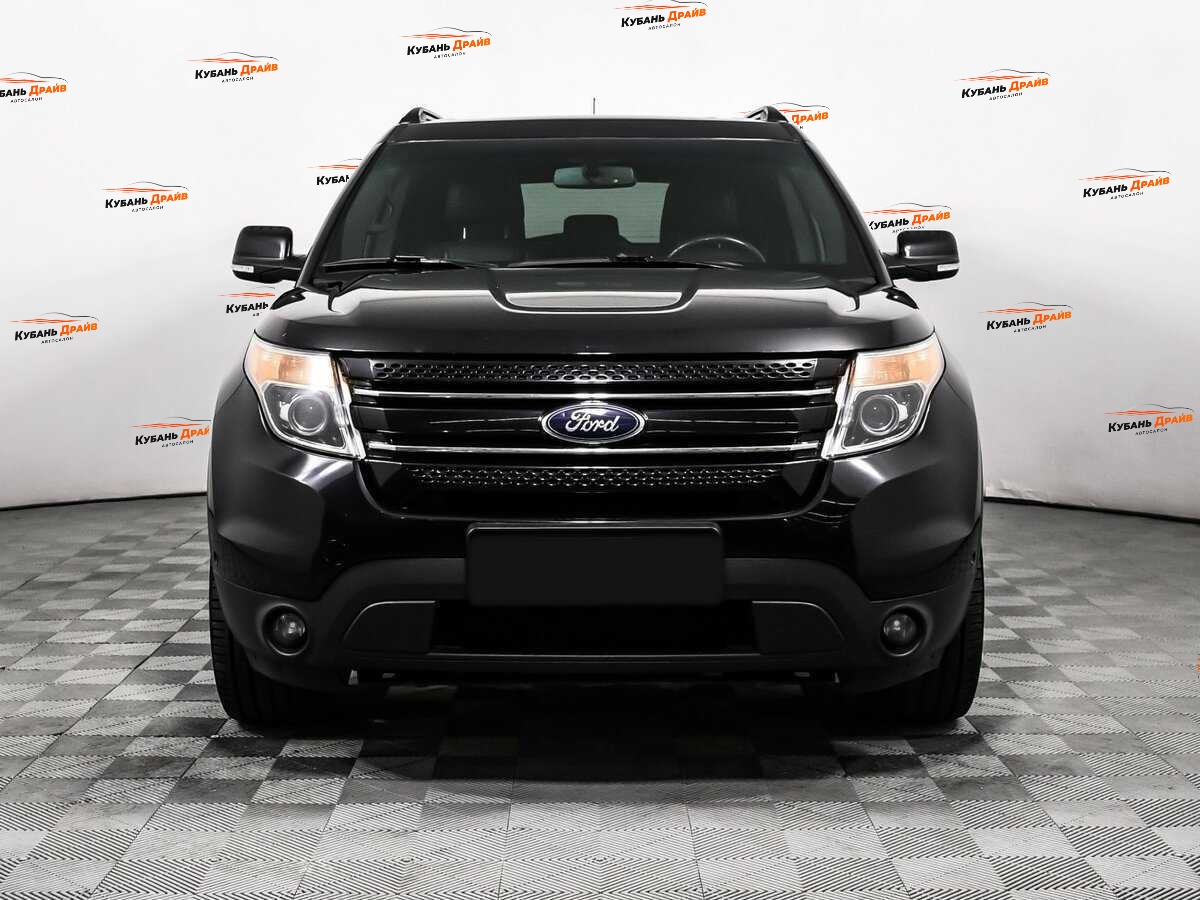 Ford Explorer 2015 года с пробегом. Фото: #1