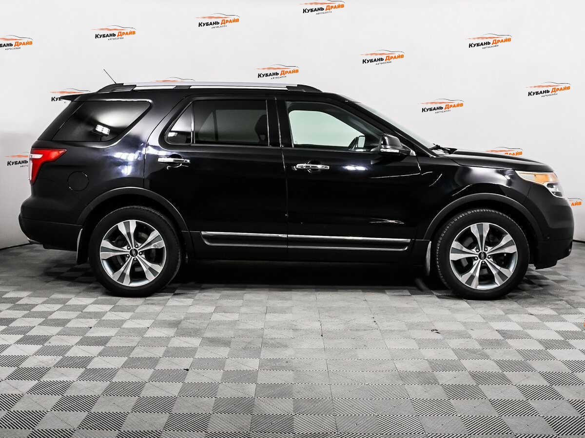 Ford Explorer 2015 года с пробегом. Фото: #3