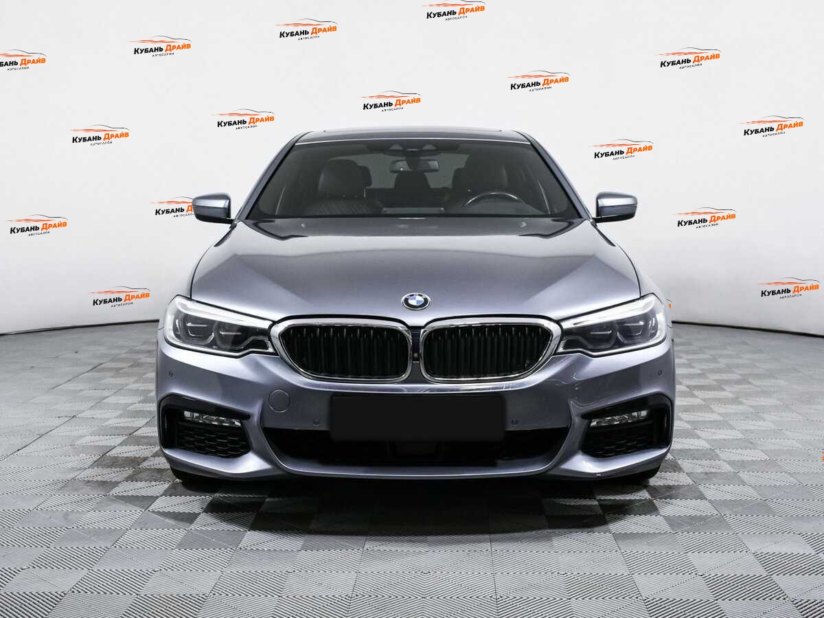 BMW 5 серии 2017 года с пробегом. Фото: #1