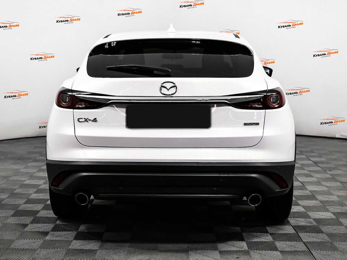 Mazda CX-4 2022 года с пробегом. Фото: #5