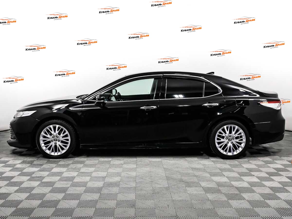 Toyota Camry 2019 года с пробегом. Фото: #7