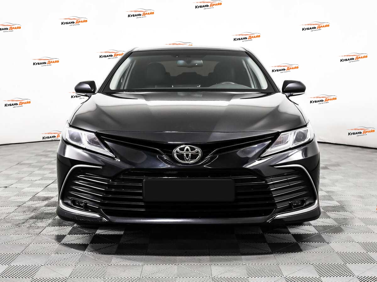 Toyota Camry 2022 года с пробегом. Фото: #1