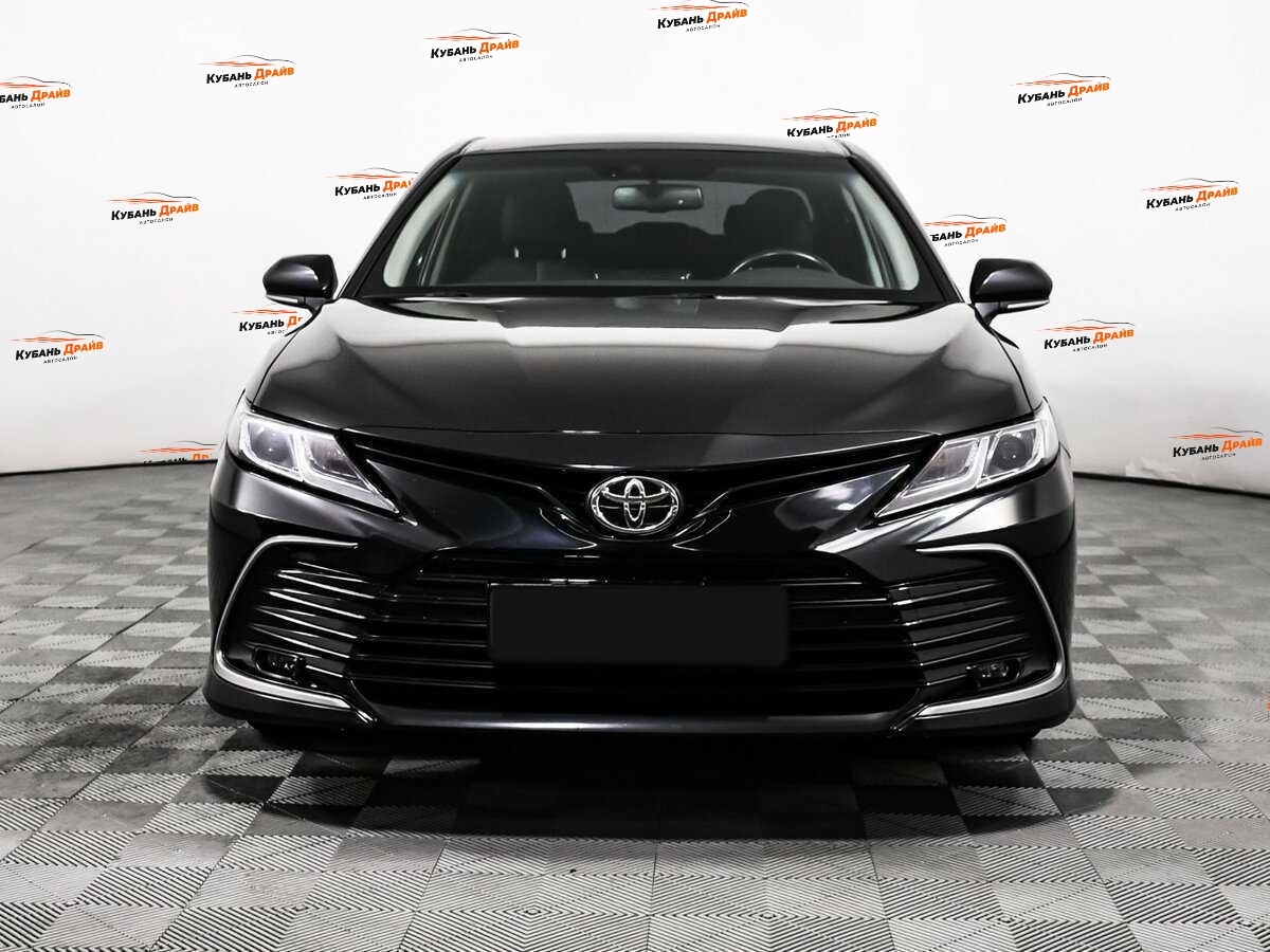 Toyota Camry 2022 года с пробегом. Фото: #1