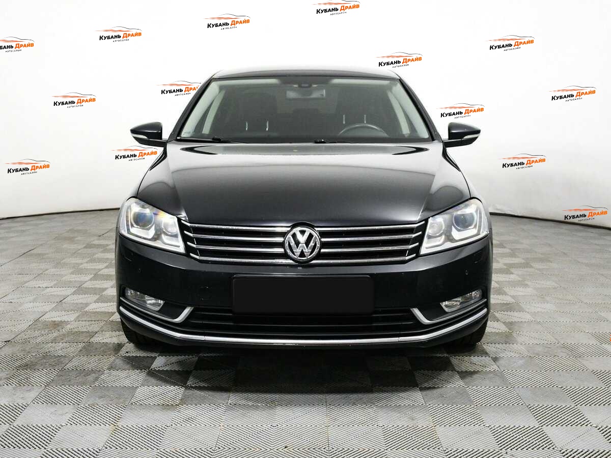 Volkswagen Passat 2013 года с пробегом. Фото: #1