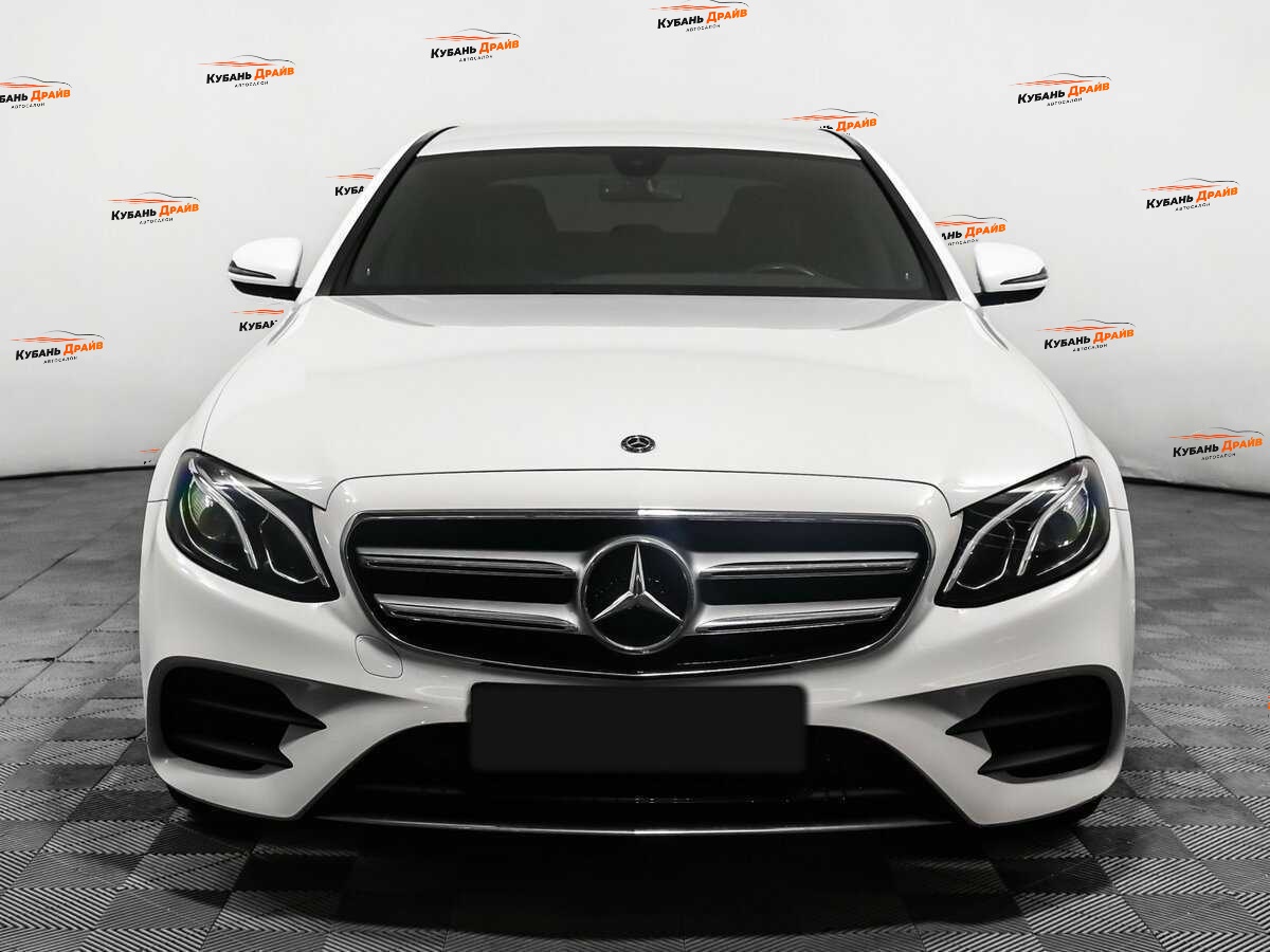 Mercedes-Benz E-Класс 2018 года с пробегом. Фото: #1