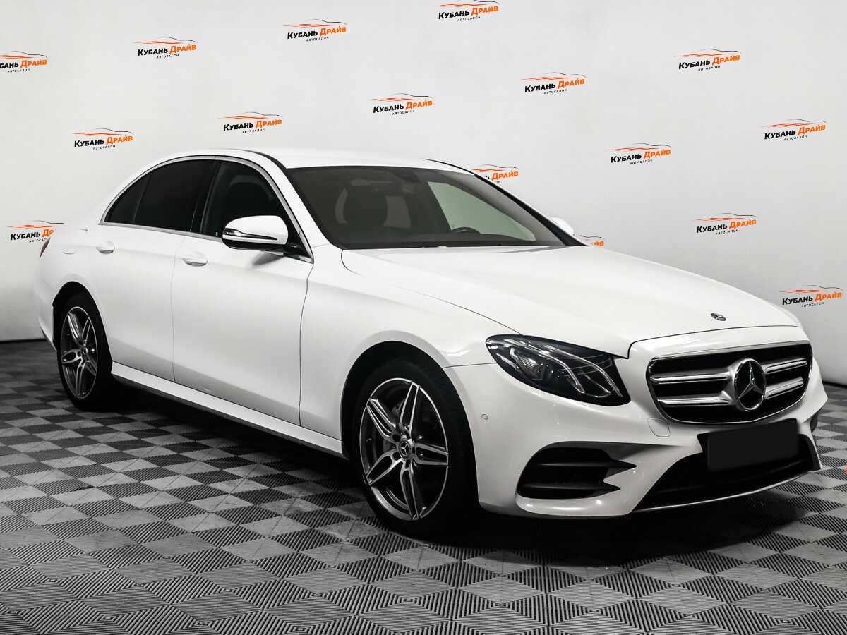 Mercedes-Benz E-Класс 2018 года с пробегом. Фото: #2