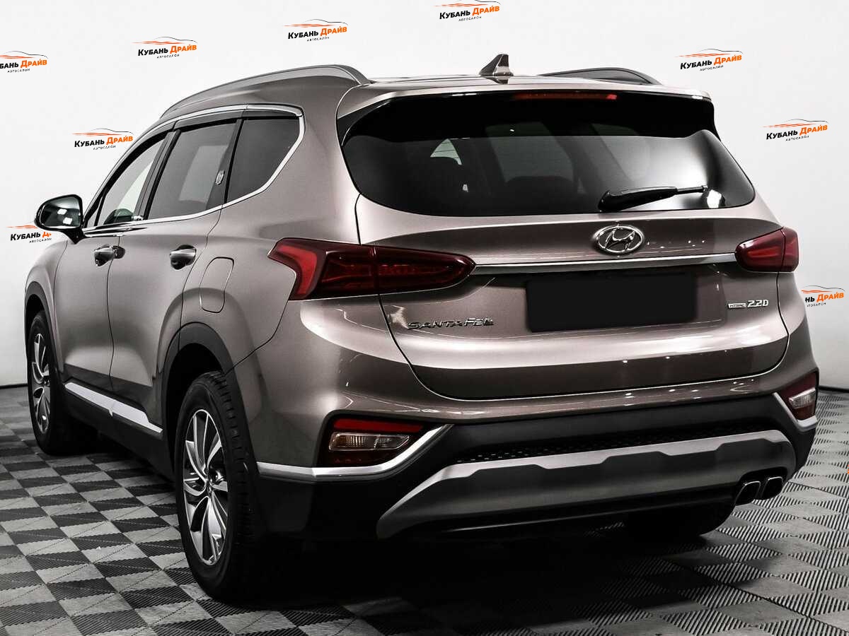 Hyundai Santa Fe 2018 года с пробегом. Фото: #6