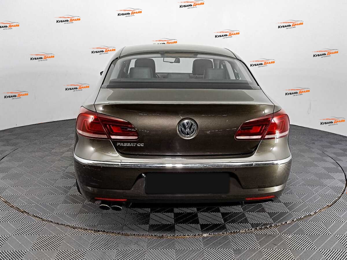 Volkswagen Passat CC 2013 года с пробегом. Фото: #4