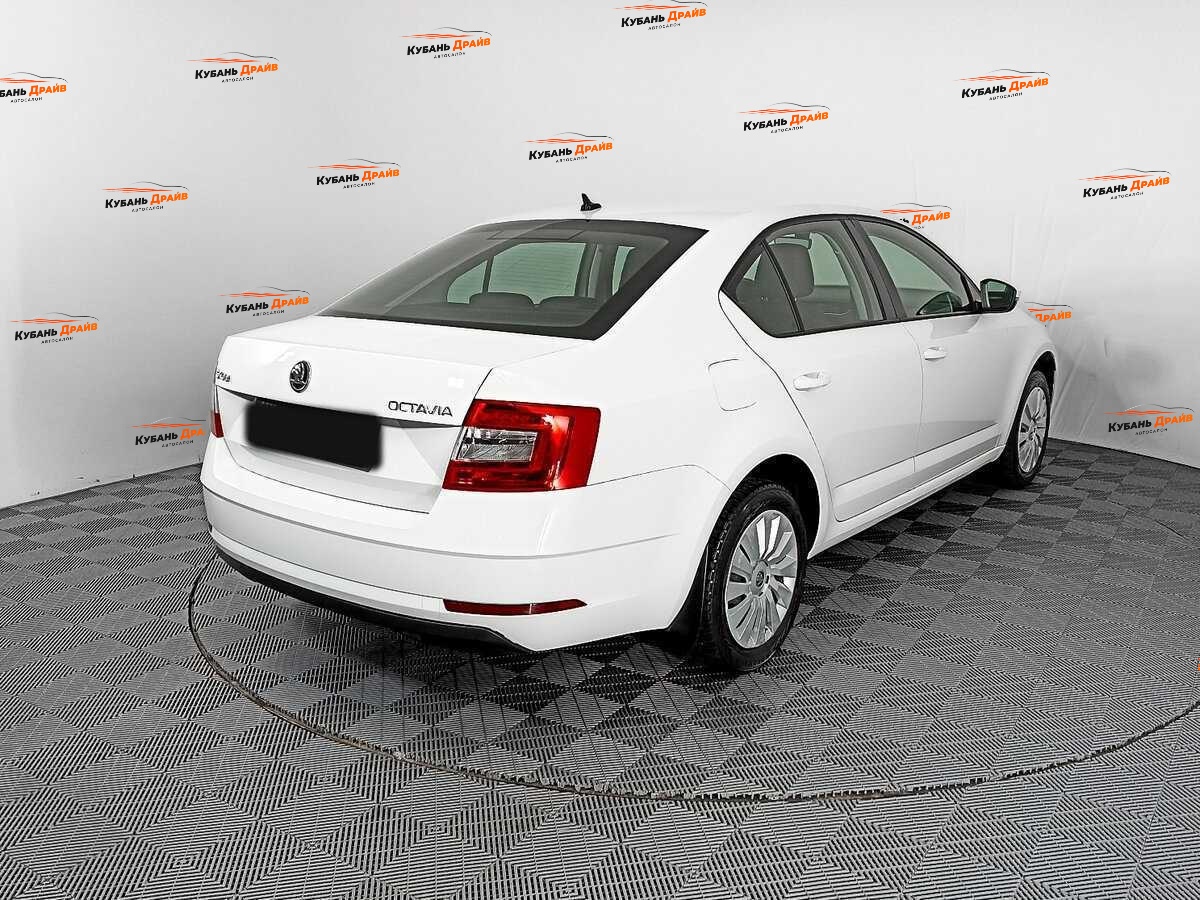 Skoda Octavia 2020 года с пробегом. Фото: #4