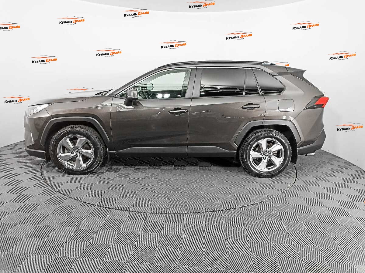 Toyota RAV4 2019 года с пробегом. Фото: #6