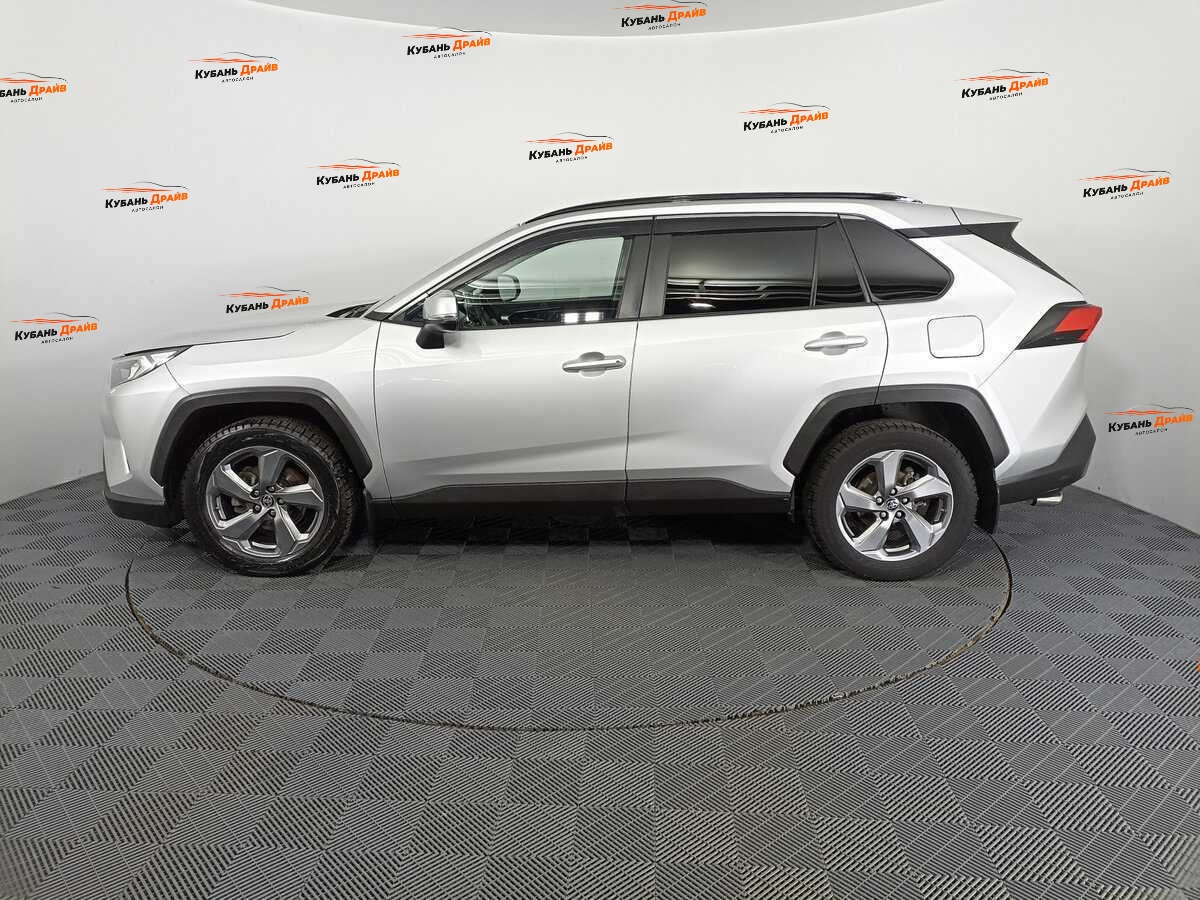 Toyota RAV4 2019 года с пробегом. Фото: #7