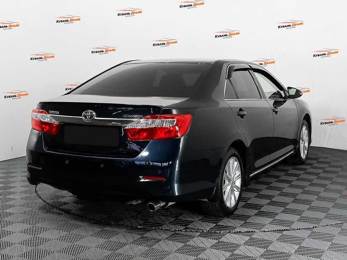 Toyota Camry 2014 года с пробегом. Фото: #3