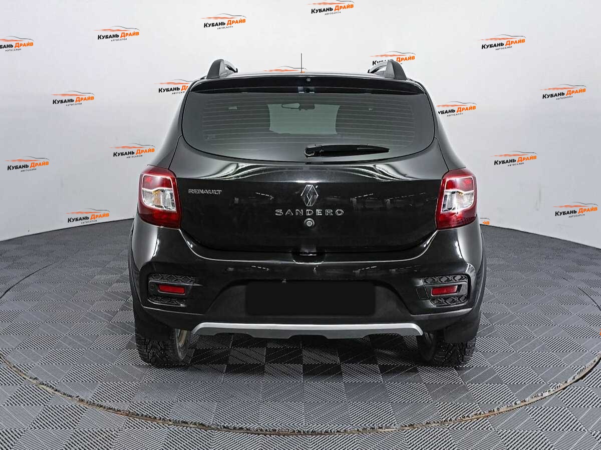 Renault Sandero 2016 года с пробегом. Фото: #4