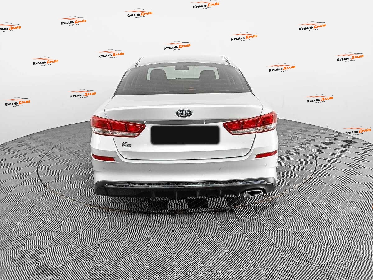 Kia K5 2019 года с пробегом. Фото: #4