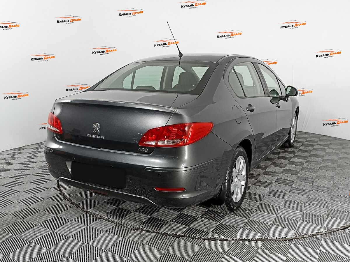 Peugeot 408 2012 года с пробегом. Фото: #2